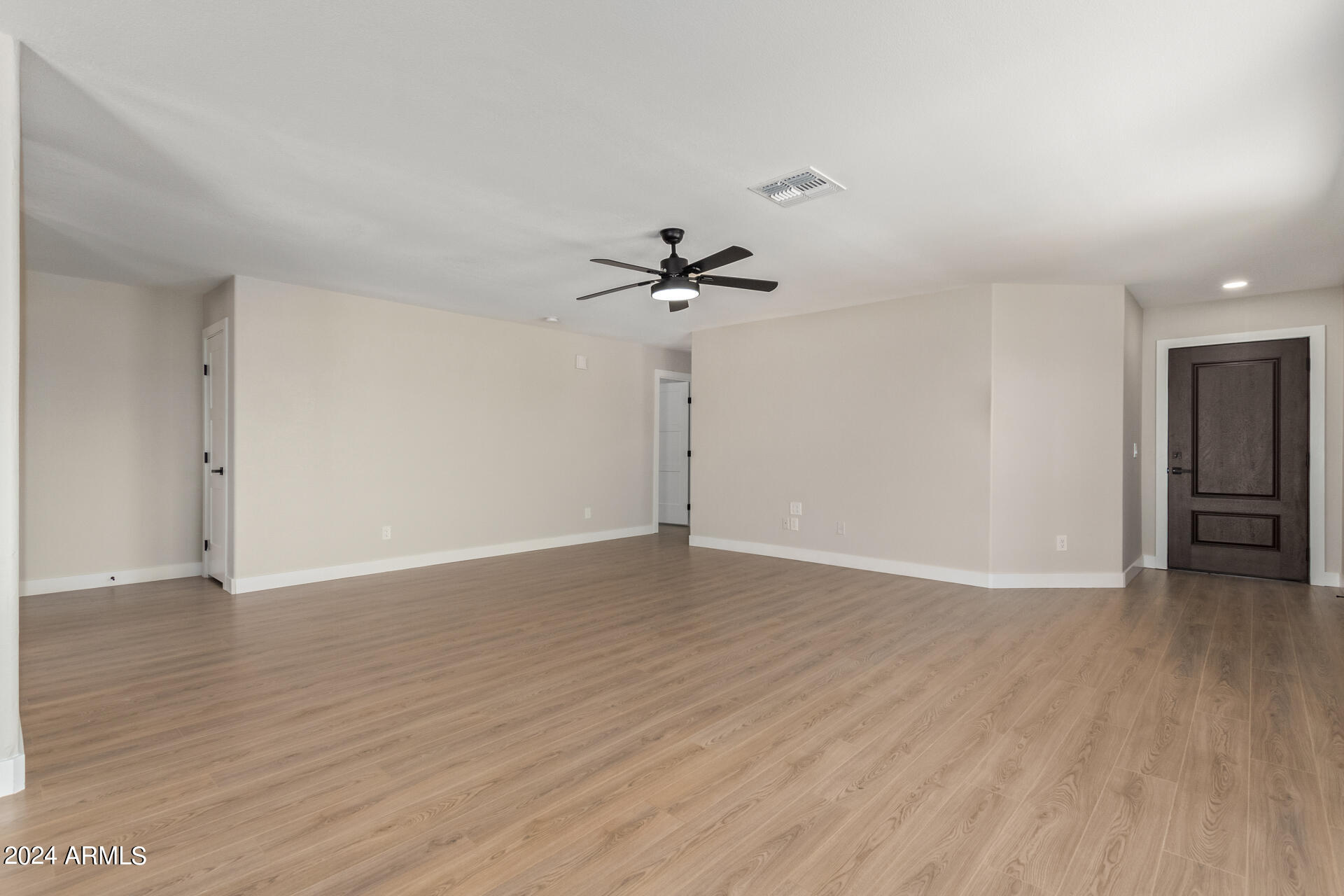 16196 West Adams Street Goodyear, AZ 85338 - Photo 4 of 26 07 - Adams 16196