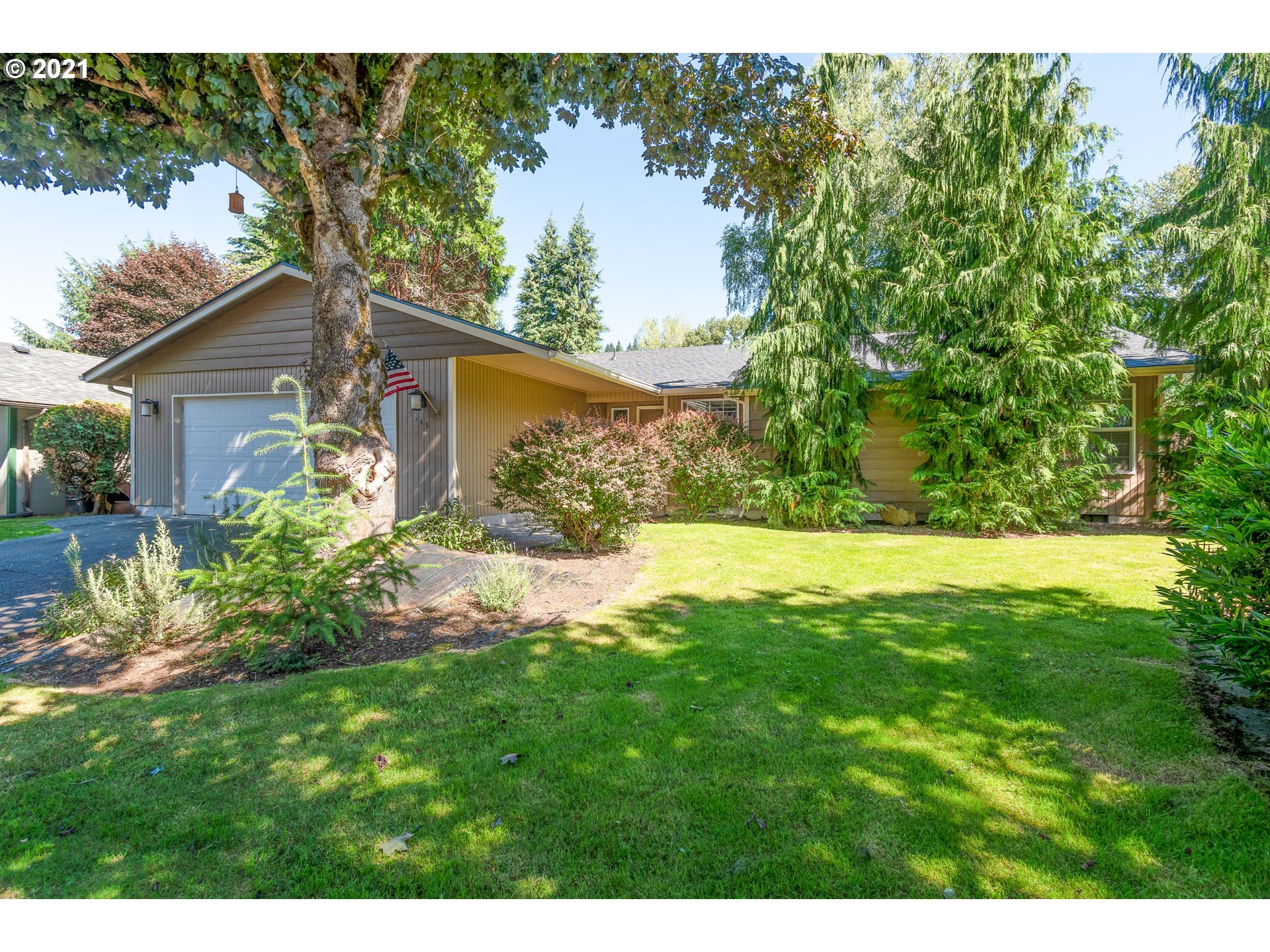 5645 Finch Drive Longview, WA 98632 - Photo 1 of 31 Gallery Image 1