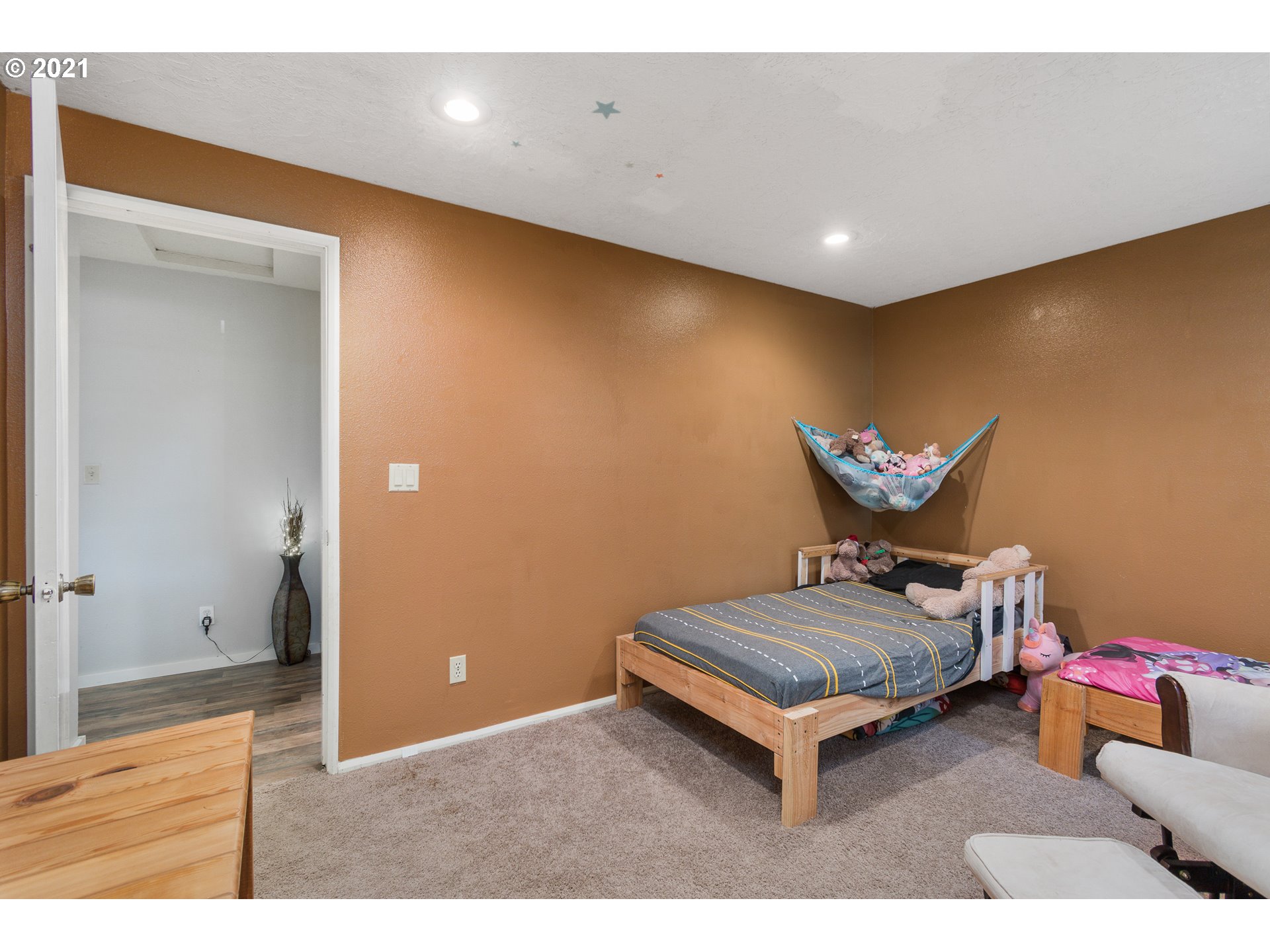 5645 Finch Drive Longview, WA 98632 - Photo 20 of 31 Gallery Image 20
