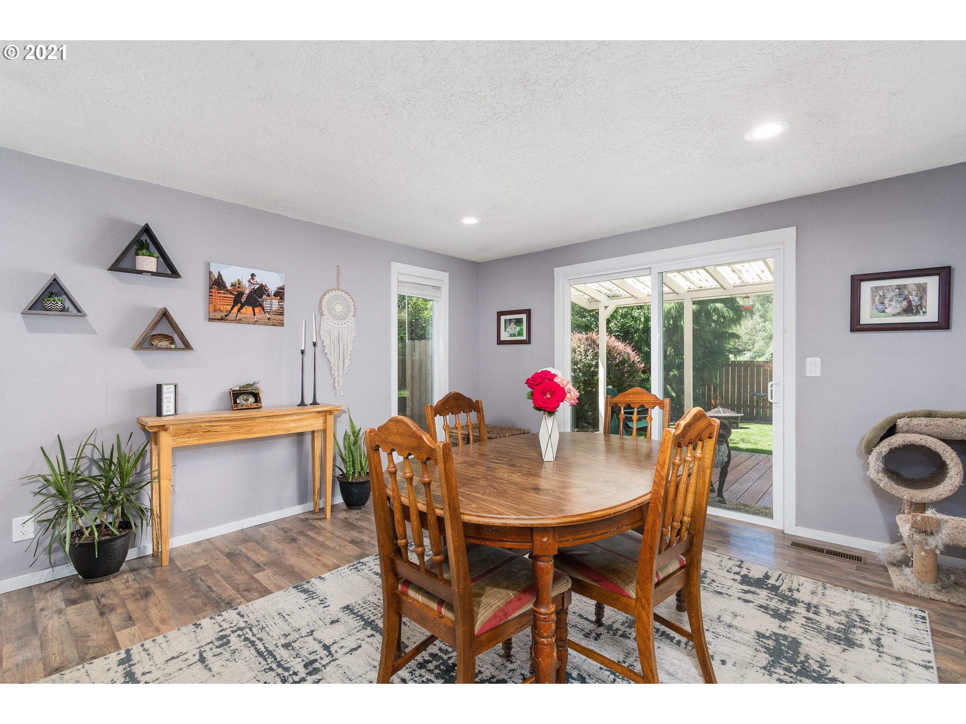 5645 Finch Drive Longview, WA 98632 - Photo 9 of 31 Gallery Image 9