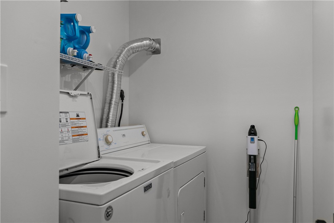 12 Phillips Avenue Middletown, RI 02842 - Photo 13 of 23