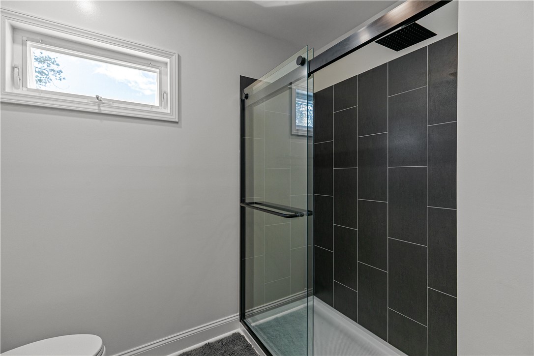 12 Phillips Avenue Middletown, RI 02842 - Photo 14 of 23