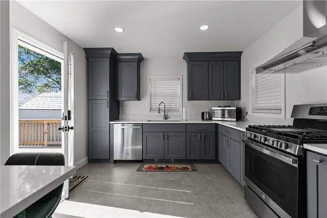 $3,000 | 12 Phillips Avenue, Middletown, RI 02842