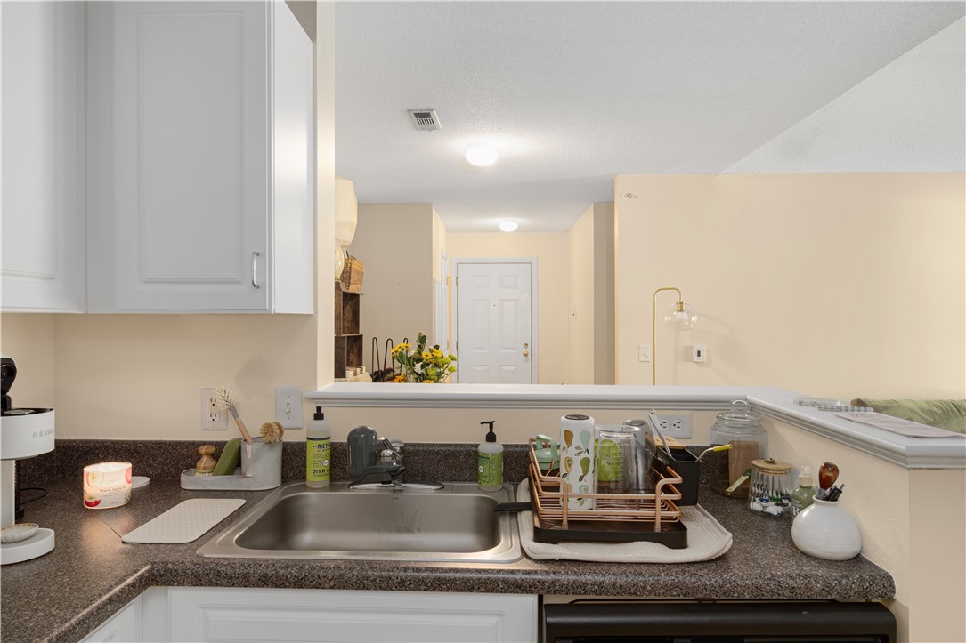 86 Mill Street, Unit 303 Woonsocket, RI 02895 - Photo 7 of 32 Gallery Image 7