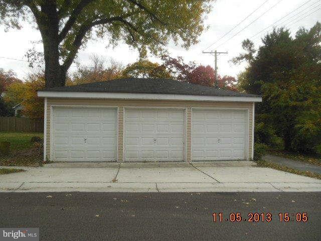 5232 Tramore Road Baltimore, MD 21214 - Photo 18 of 20 front view of a house