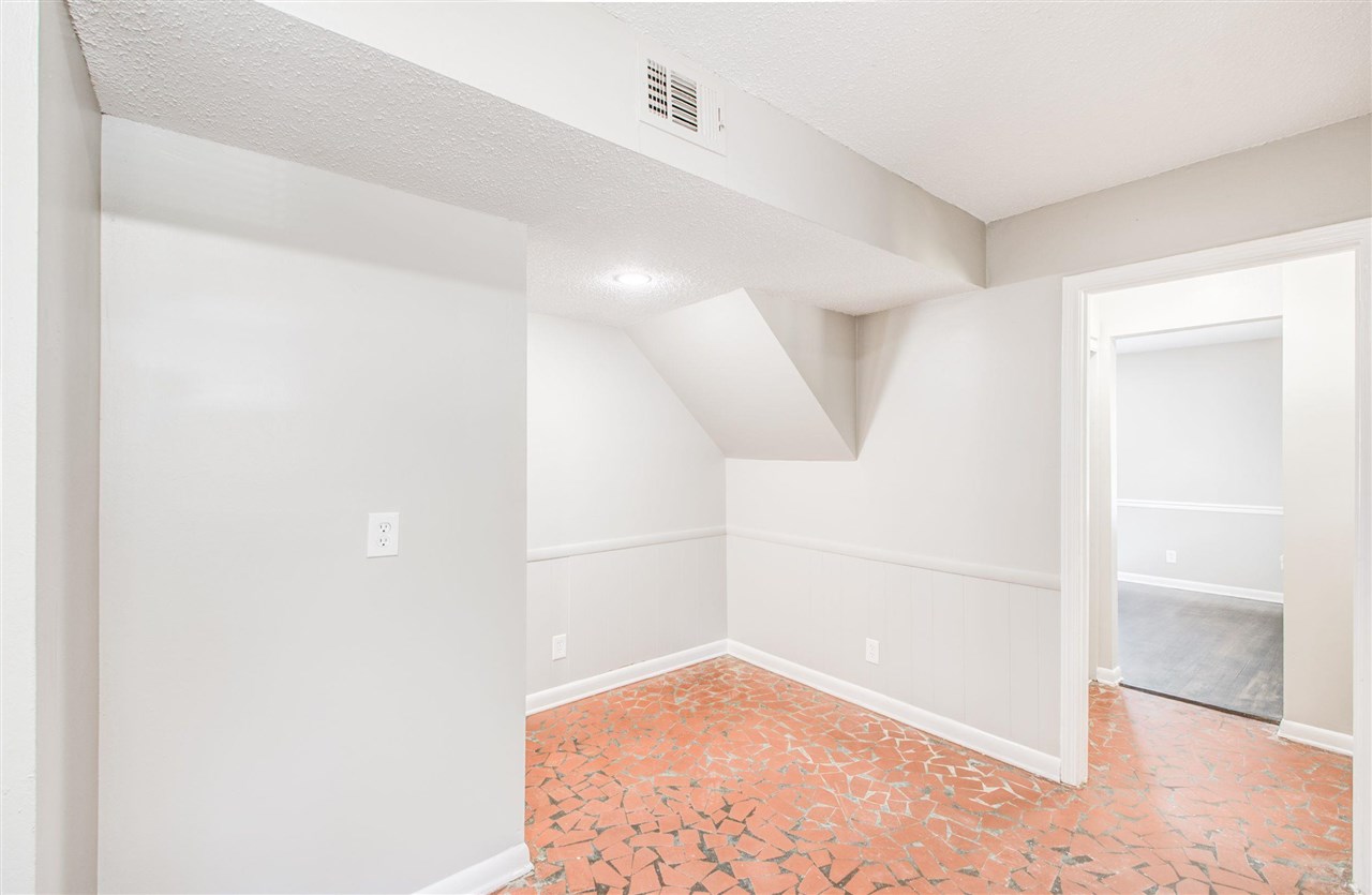 4124 Chippewa Road Memphis, TN 38118 - Photo 8 of 25 Gallery Image 8