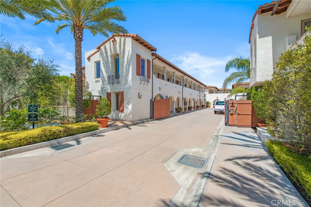 28220 Highridge Road, Unit 204 Rancho Palos Verdes, CA 90275 - Photo 2 of 38