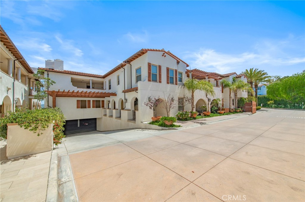 28220 Highridge Road, Unit 204 Rancho Palos Verdes, CA 90275 - Photo 3 of 38