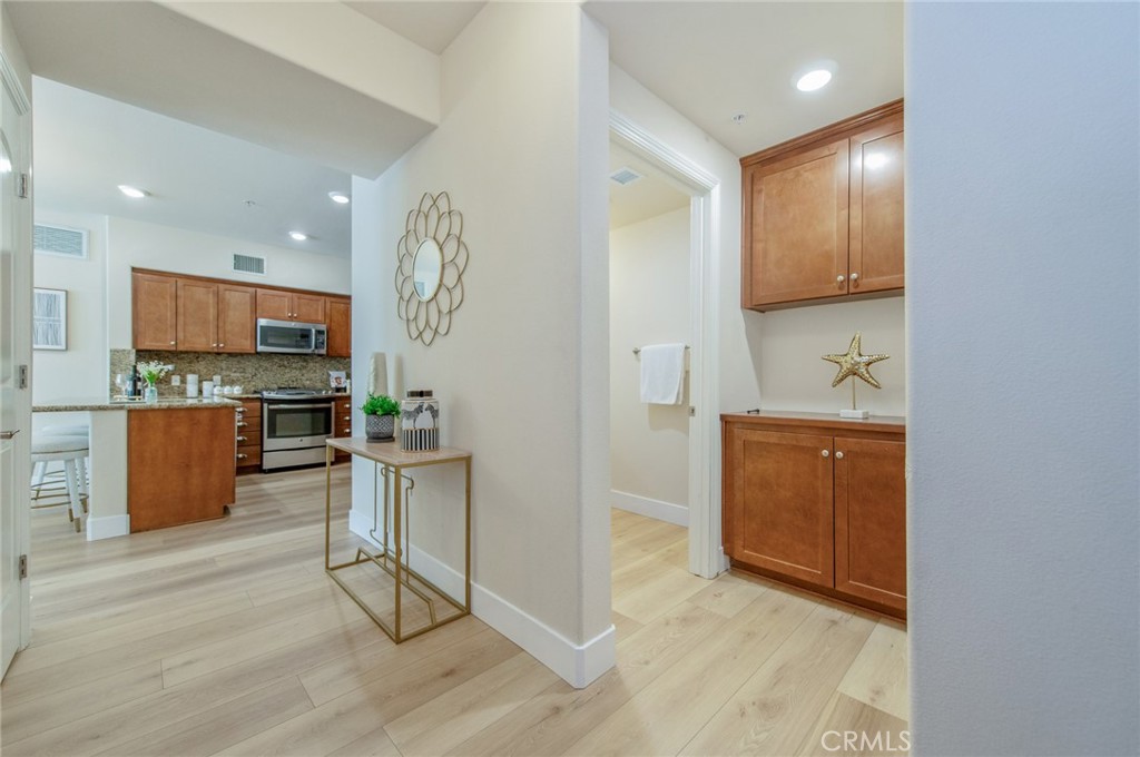 28220 Highridge Road, Unit 204 Rancho Palos Verdes, CA 90275 - Photo 5 of 38