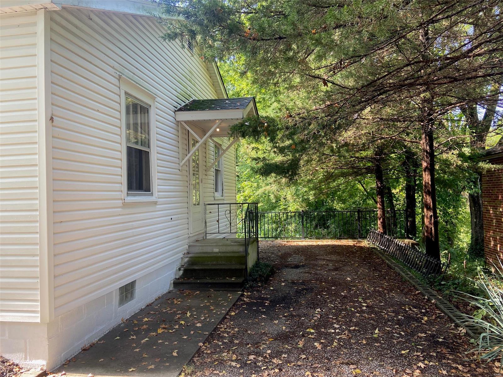 2304 Fairview Circle Belleville, IL 62226 - Photo 15 of 19