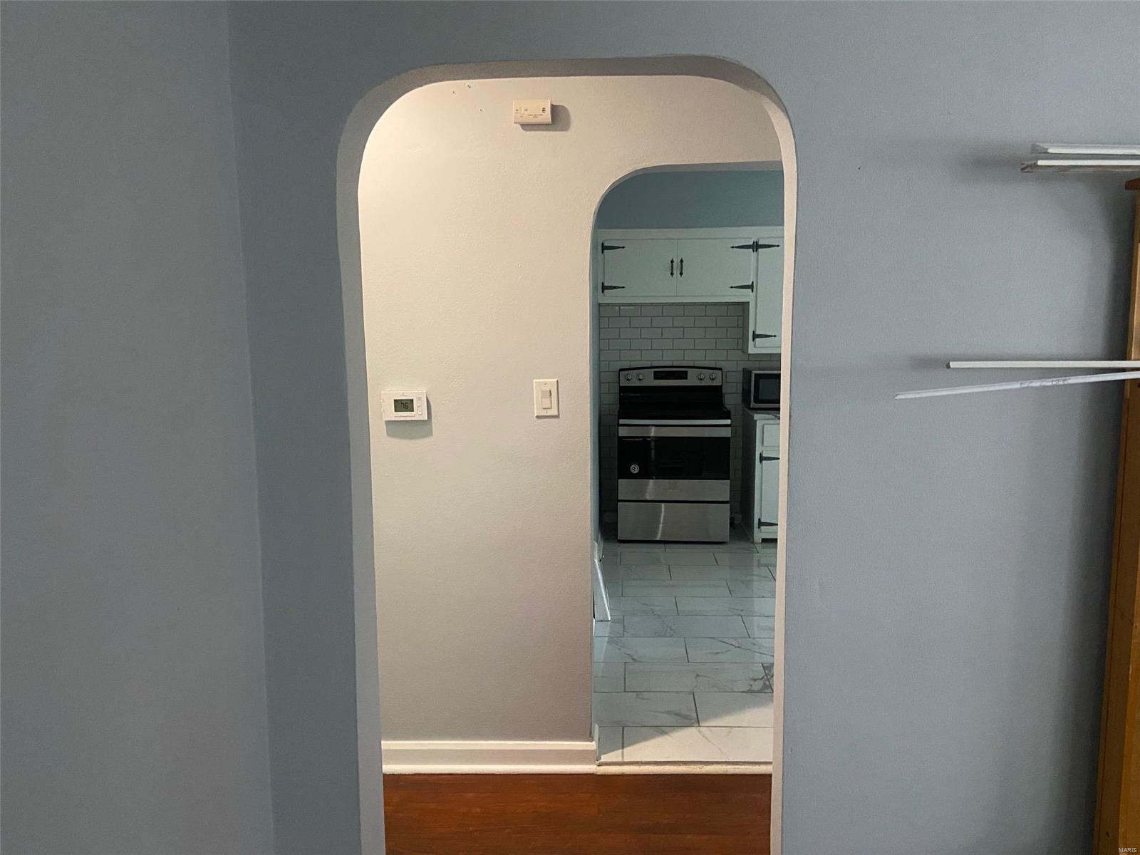 2304 Fairview Circle Belleville, IL 62226 - Photo 7 of 19