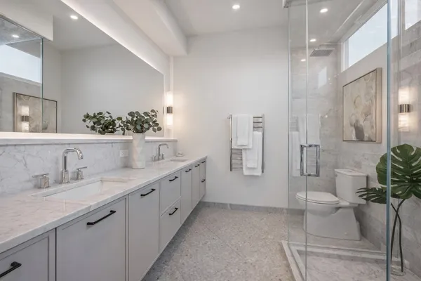 $965,000 | 2129 North Damen Avenue, Unit 2S, Chicago, IL 60647