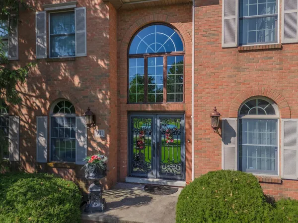 $948,800 | 7 Smokey Court, Bloomington, IL 61704
