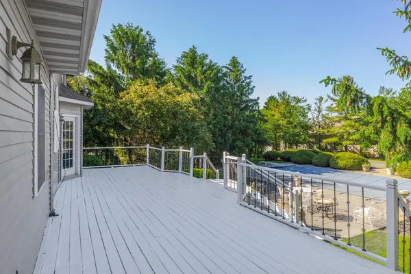 $948,800 | 7 Smokey Court, Bloomington, IL 61704