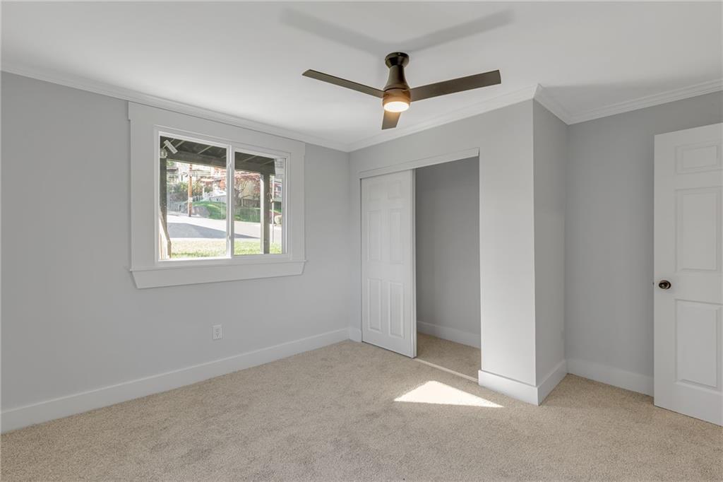 601 Center Avenue Pittsburgh, PA 15202 - Photo 16 of 48 a view of an empty room with a window