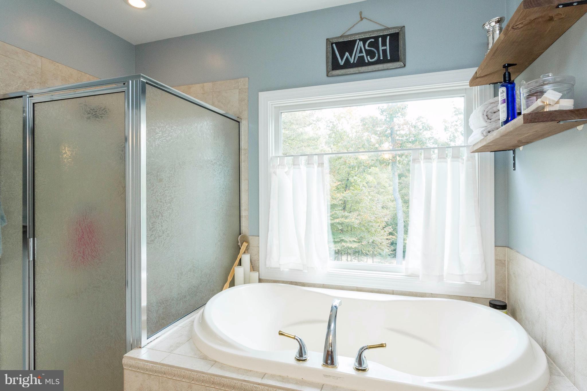 472 McCarty Road Fredericksburg, VA 22405 - Photo 9 of 30 Soaking tub, separate shower & walk in closet