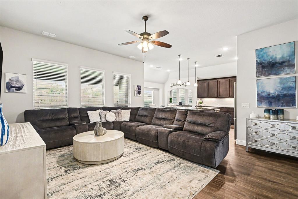 1107 Misty Ridge Drive Justin, TX 76247 - Photo 5 of 27