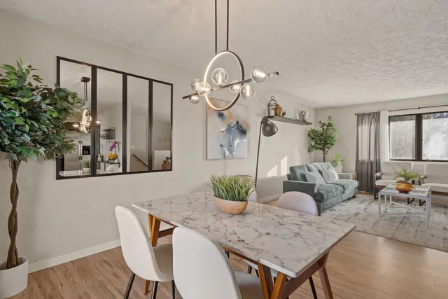 $205,000 | 903 17th Street, Viola, IL 61486