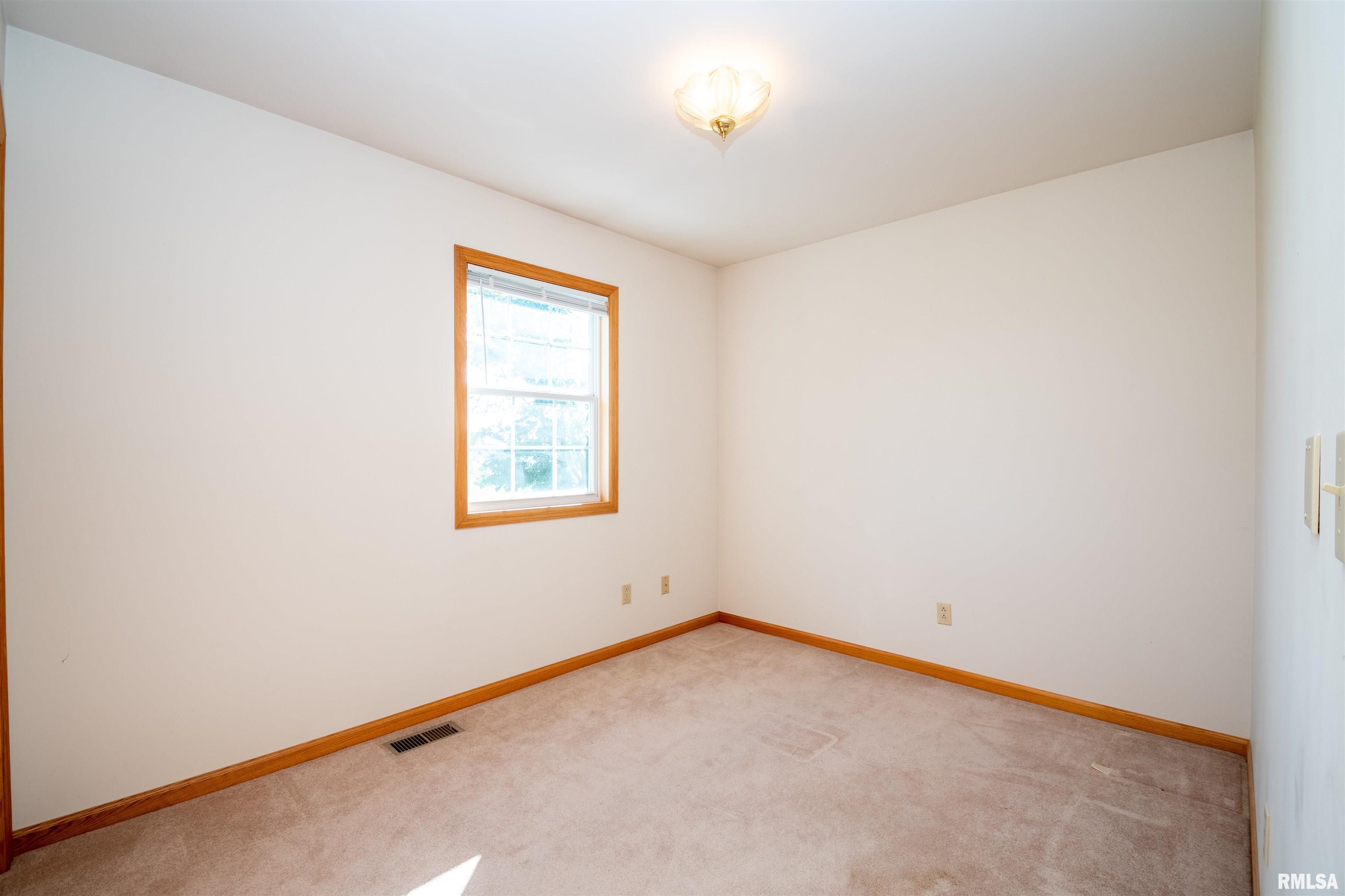 465 Town Hall Road Germantown Hills, IL 61548 - Photo 41 of 48