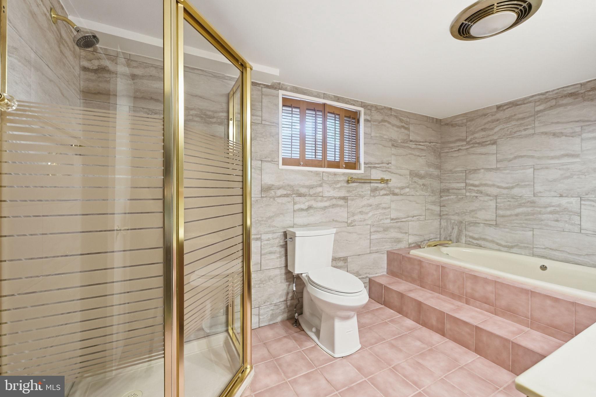 8413 Rugby Road Manassas, VA 20111 - Photo 12 of 32 Lower Level Full Bath