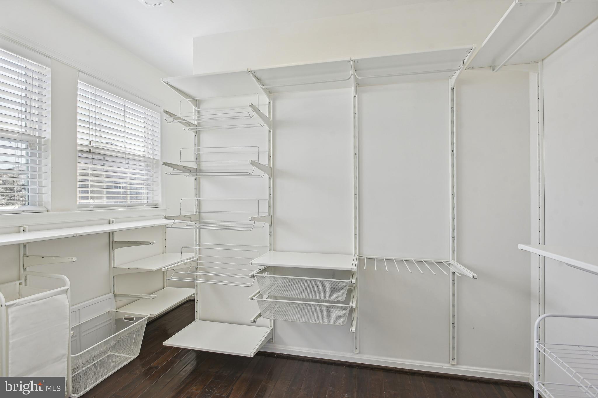 22652 Gray Falcon Square Ashburn, VA 20148 - Photo 14 of 24 a bathroom with a shower and a sink