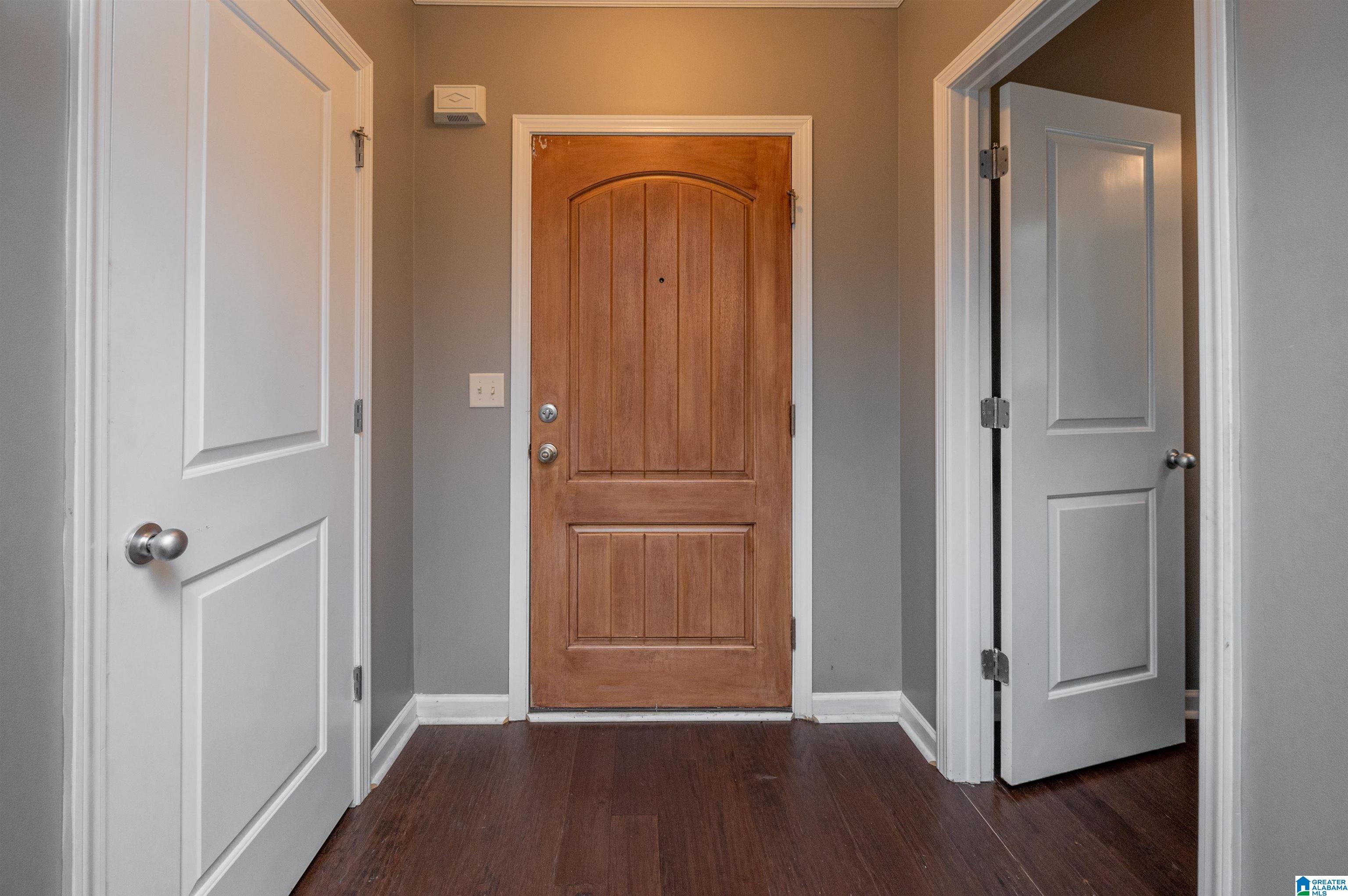 1013 Inverness Cove Way Birmingham, AL 35242 - Photo 5 of 36