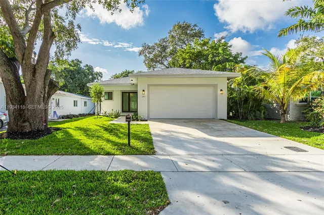 $749,900 | 241 Southwest 4th Street, Dania Beach, FL 33004