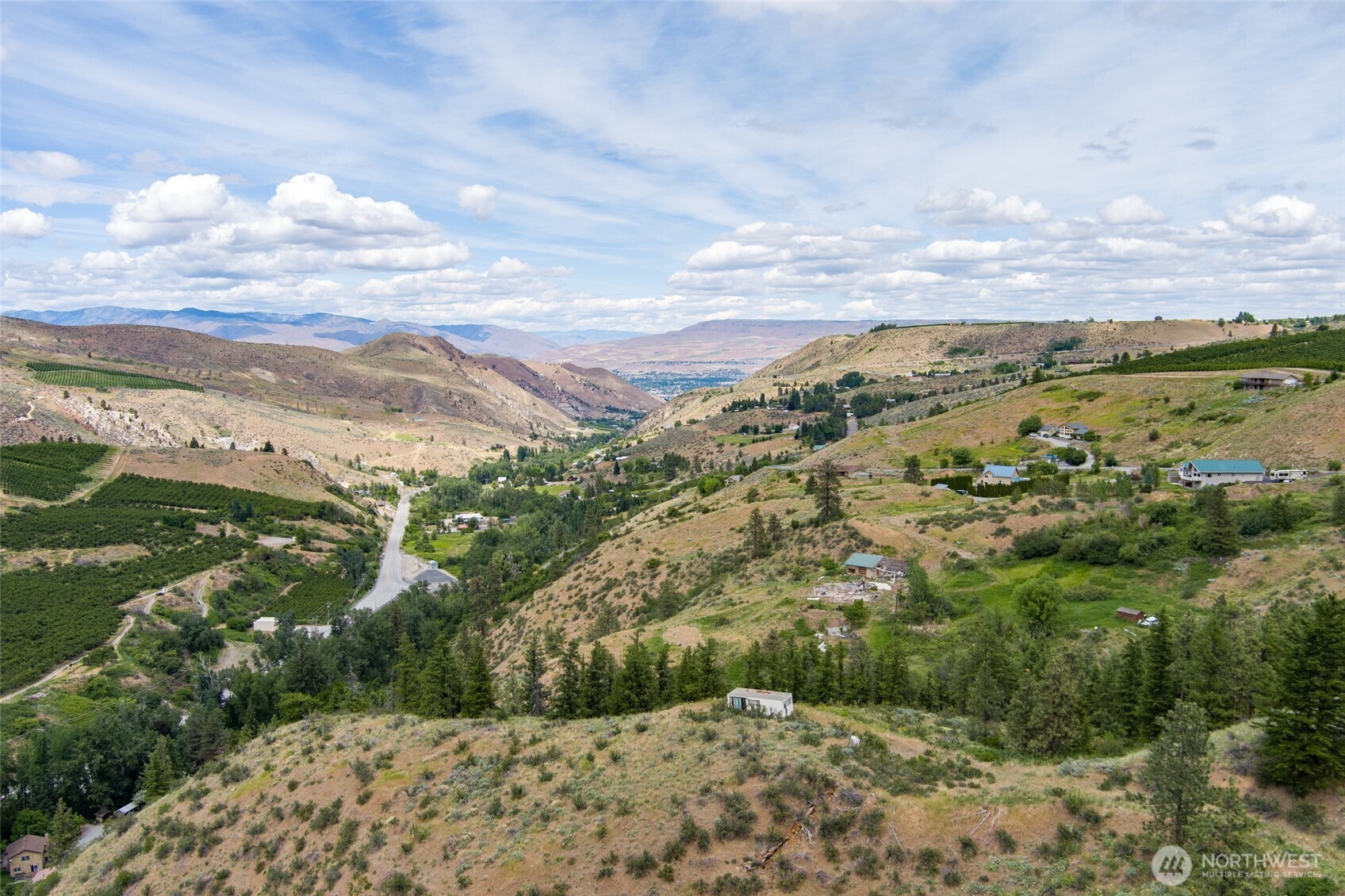 35 Watchman Lane Wenatchee, WA 98801 - Photo 12 of 36 an aerial view of forest