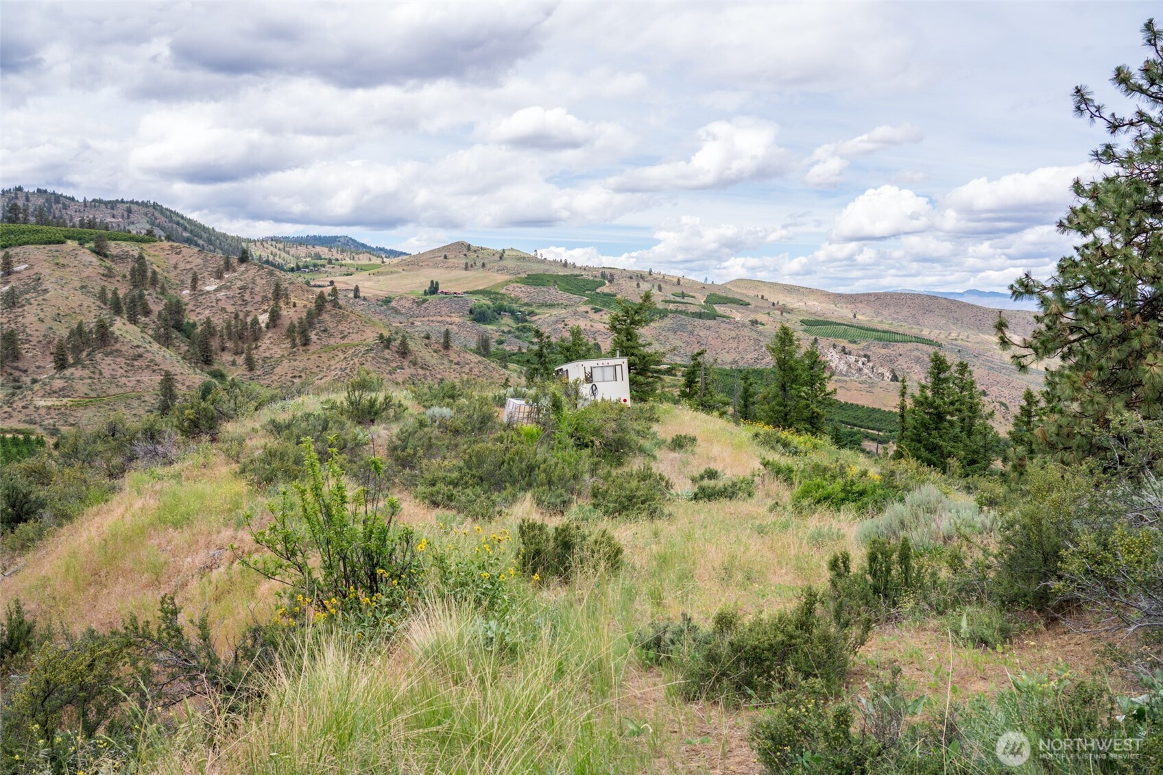 35 Watchman Lane Wenatchee, WA 98801 - Photo 26 of 36 a view of a city