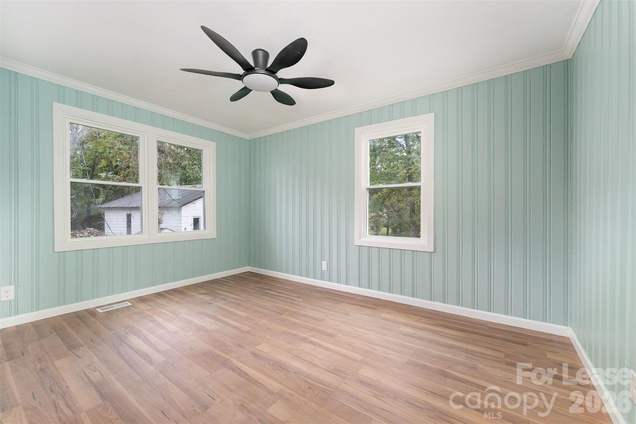 1906 New Garden Road Greensboro, NC 27410 - Photo 29 of 35