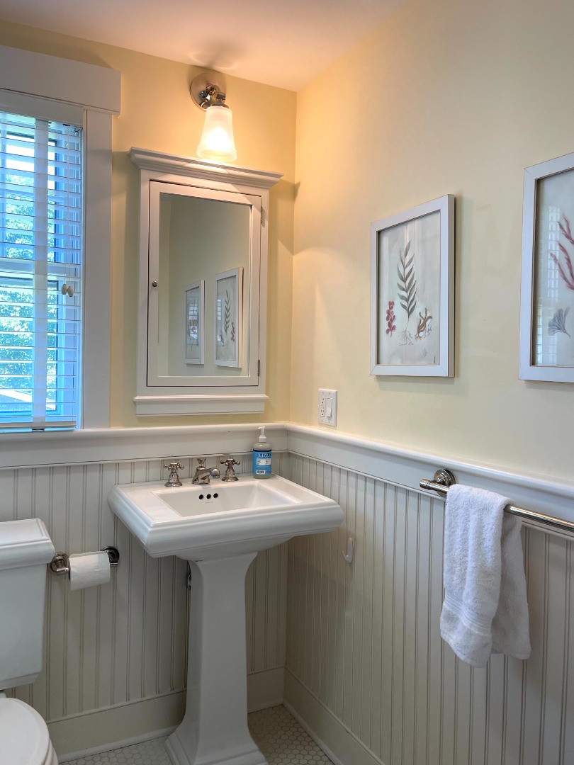 22 King Street Nantucket, MA 02554 - Photo 28 of 43