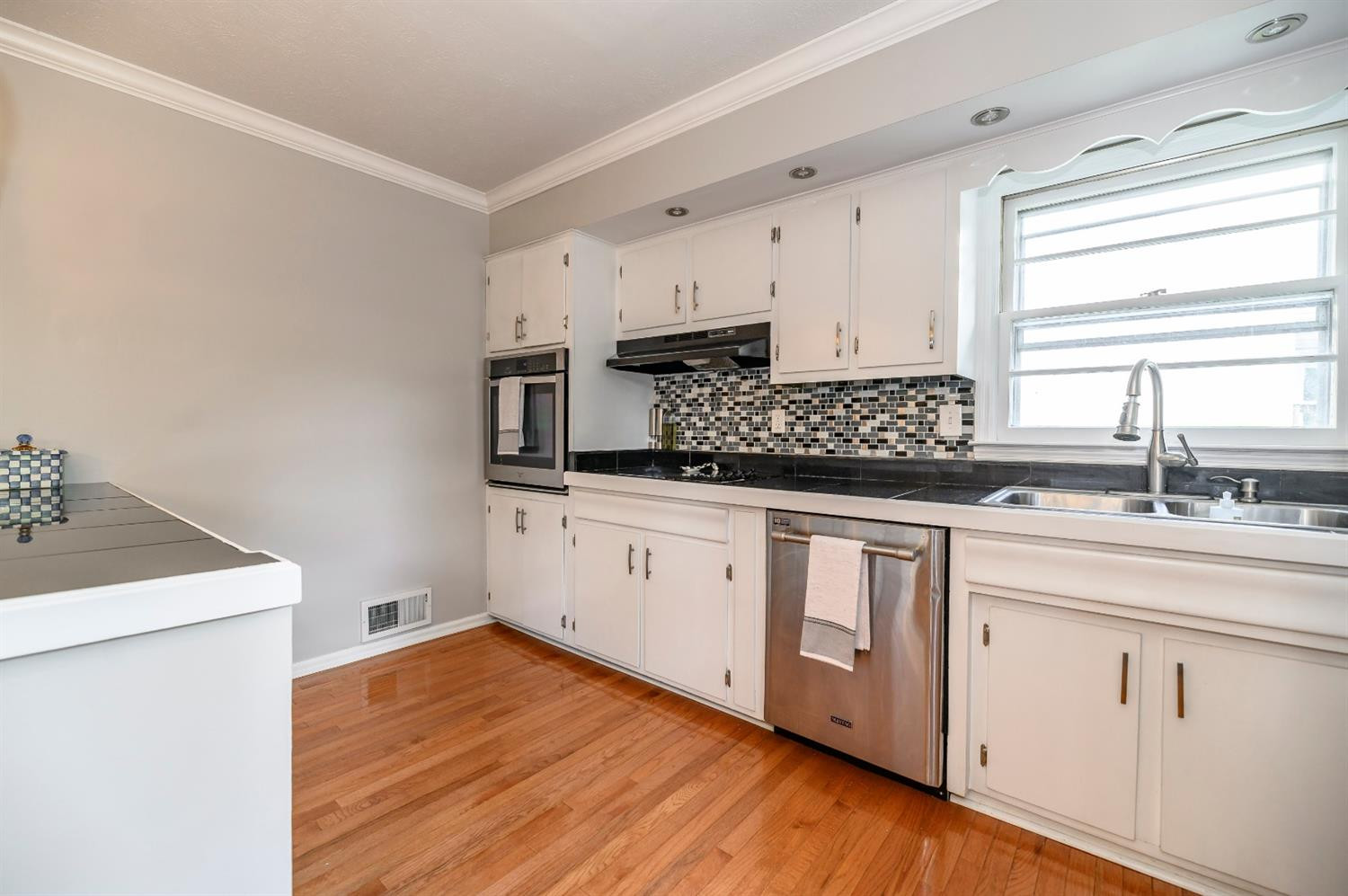 3424 Stillwater Road Lexington, KY 40503 - Photo 18 of 55 Photo 18