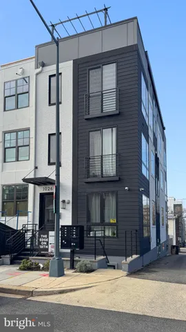 $2,900 | 1026 18th Street Northeast, Unit PH6, Washington, DC 20002