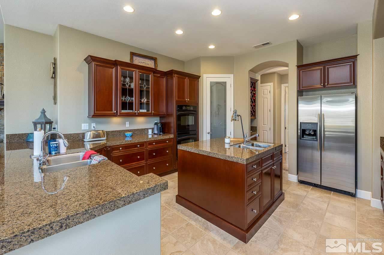 15260 Redmond Loop Reno, NV 89511 - Photo 7 of 27 Photo 7