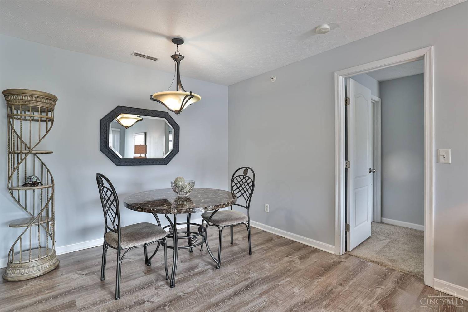 4563 Foley Road, Unit 6 Cincinnati, OH 45238 - Photo 7 of 23 Gallery Image 7