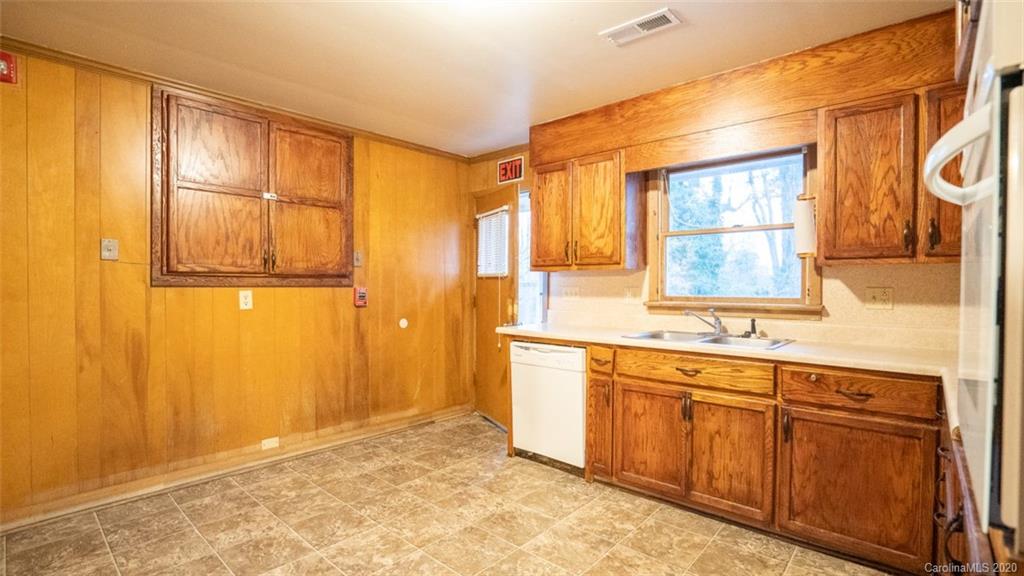 2602 Stokes Ferry Road, Unit 39 Salisbury, NC 28146 - Photo 16 of 41 Gallery Image 16