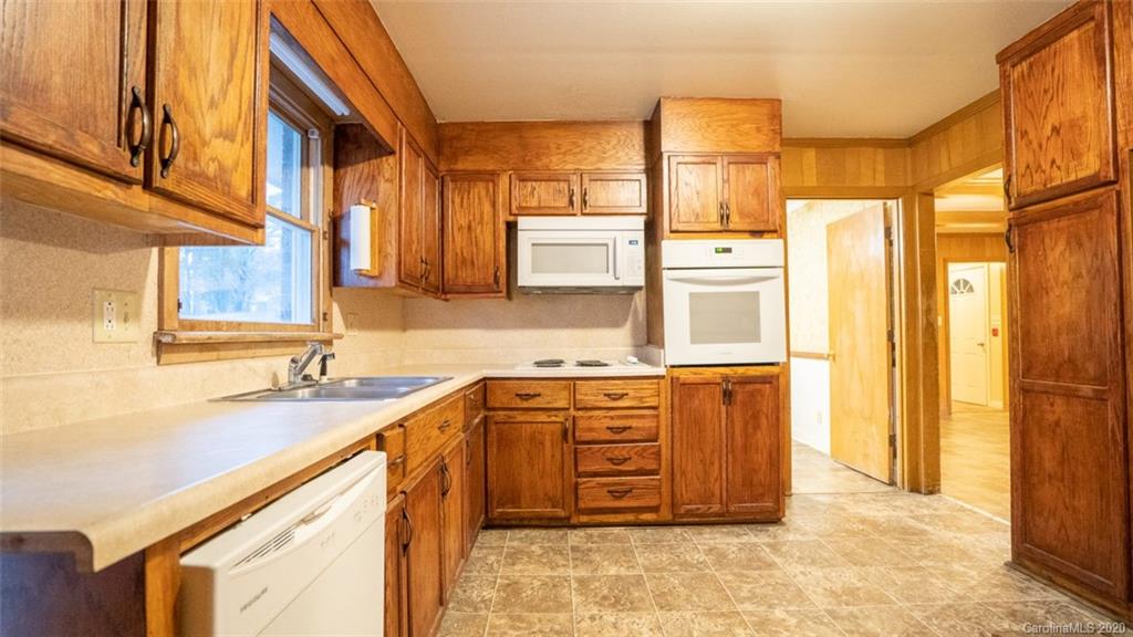 2602 Stokes Ferry Road, Unit 39 Salisbury, NC 28146 - Photo 17 of 41 Gallery Image 17