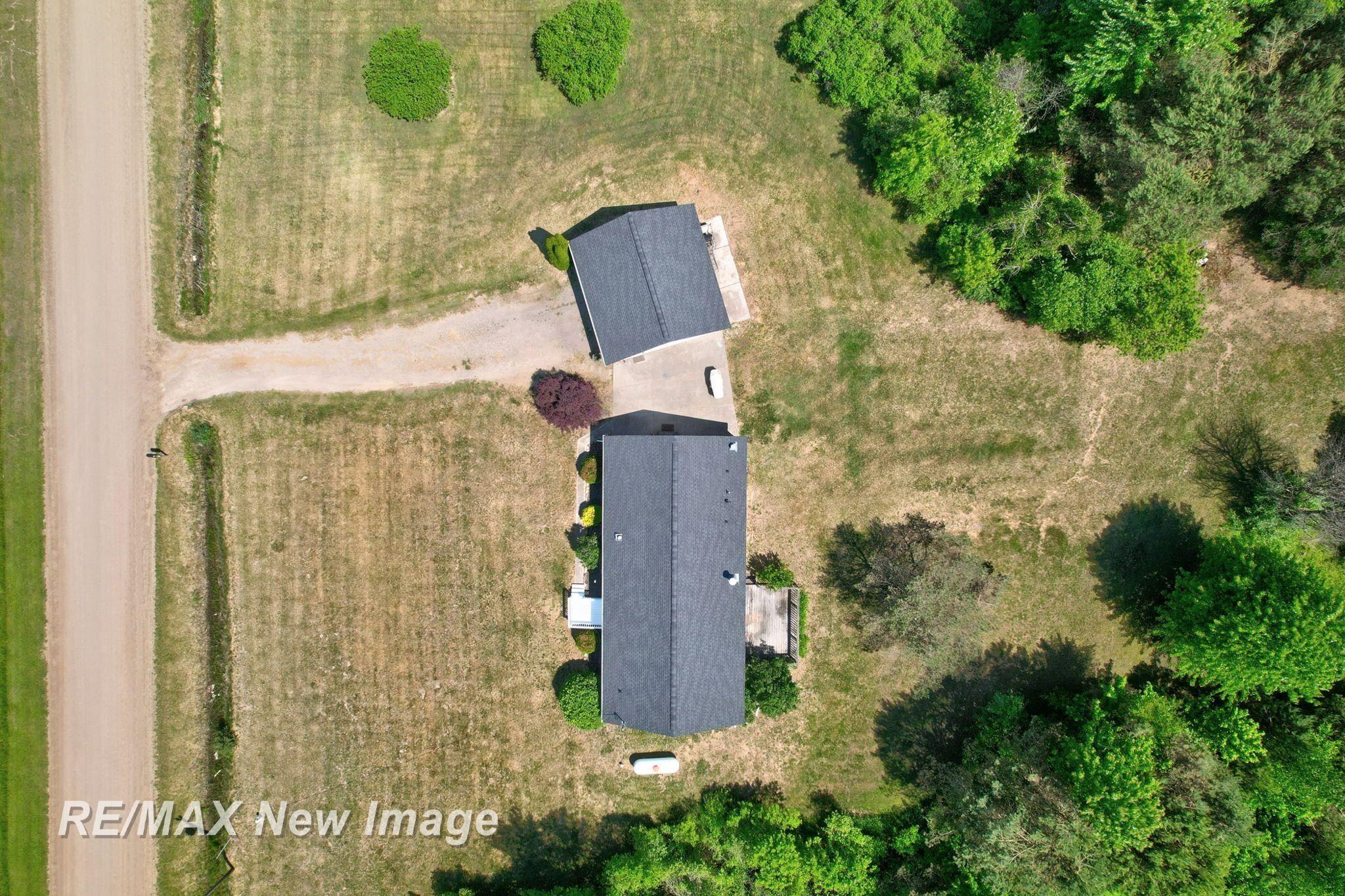 15905 West Burt Road Chesaning, MI 48616 - Photo 50 of 76 50143281-94a7c210-0d98-448b-9026-0b50f531cfec.JPG