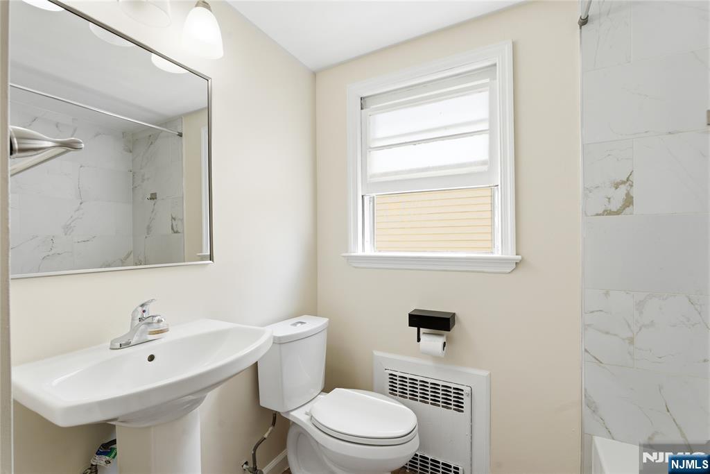 34 Rowland Avenue Hackensack, NJ 07601 - Photo 18 of 34