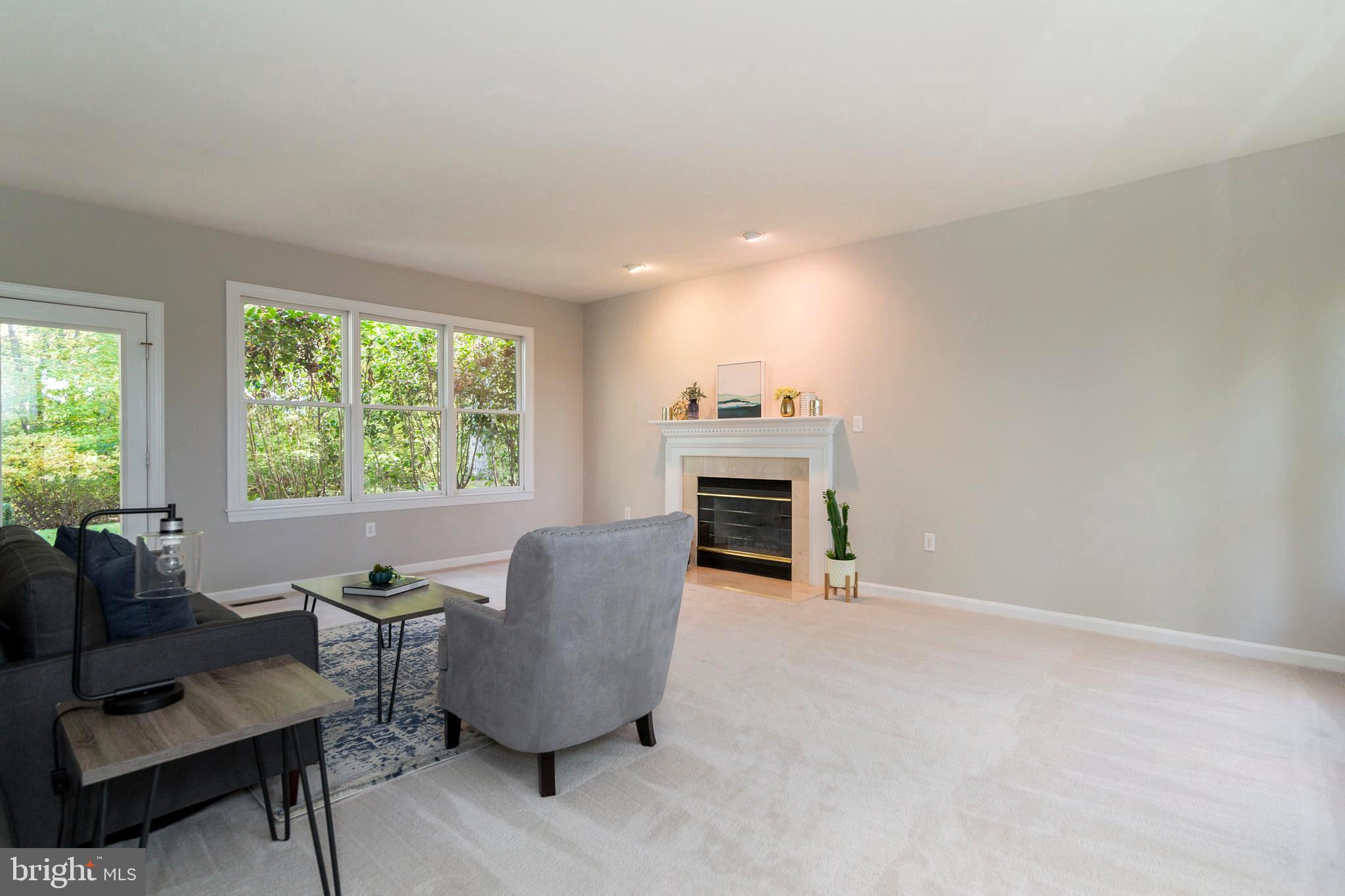 8 Keswick Road Stafford, VA 22556 - Photo 10 of 35 Sit fireside in the living room