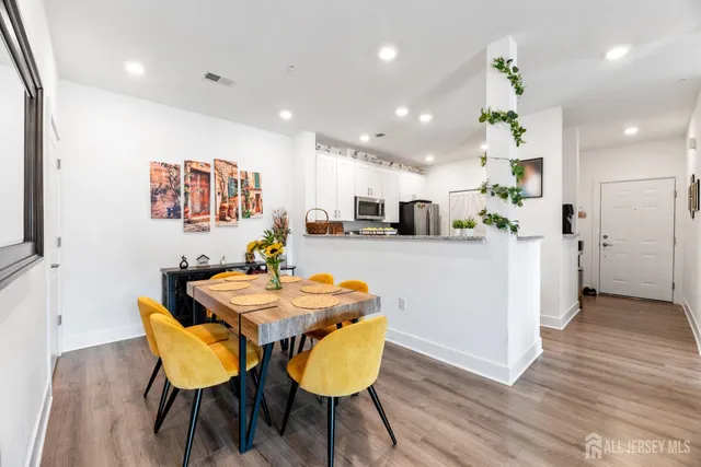 $2,950 | 921 Vanderbergh Boulevard, Monroe Township, NJ 08831