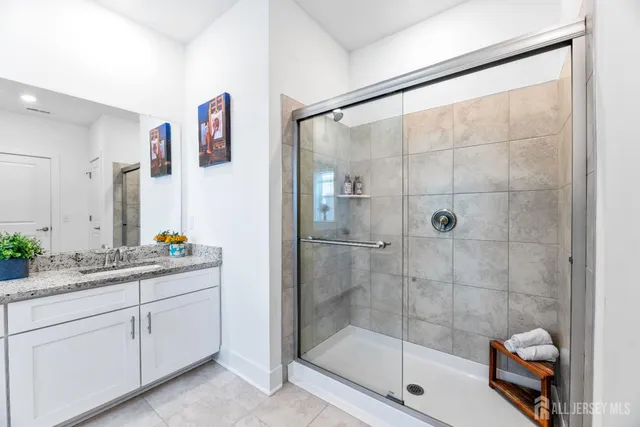 $2,950 | 921 Vanderbergh Boulevard, Monroe Township, NJ 08831