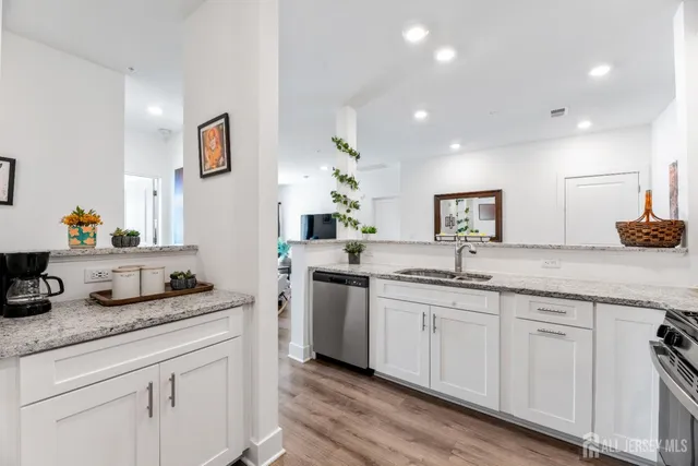 $2,950 | 921 Vanderbergh Boulevard, Monroe Township, NJ 08831