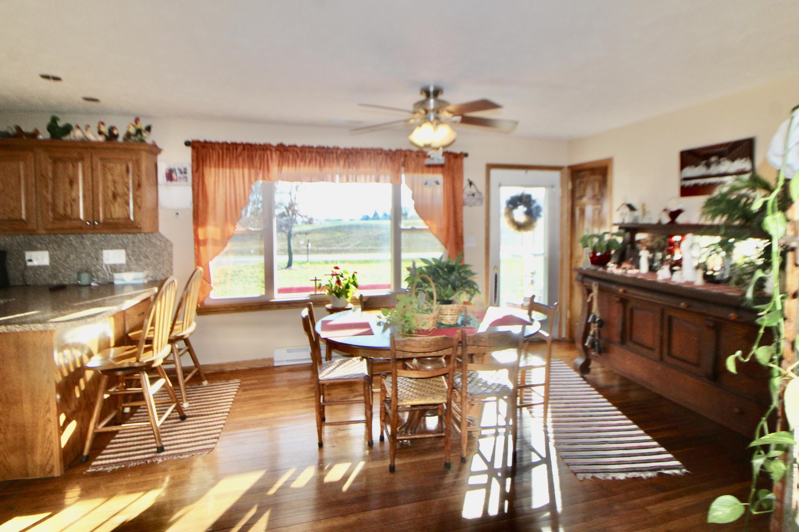 10264 Nazarene Church Road Bridgewater, VA 22812 - Photo 12 of 21 Dining