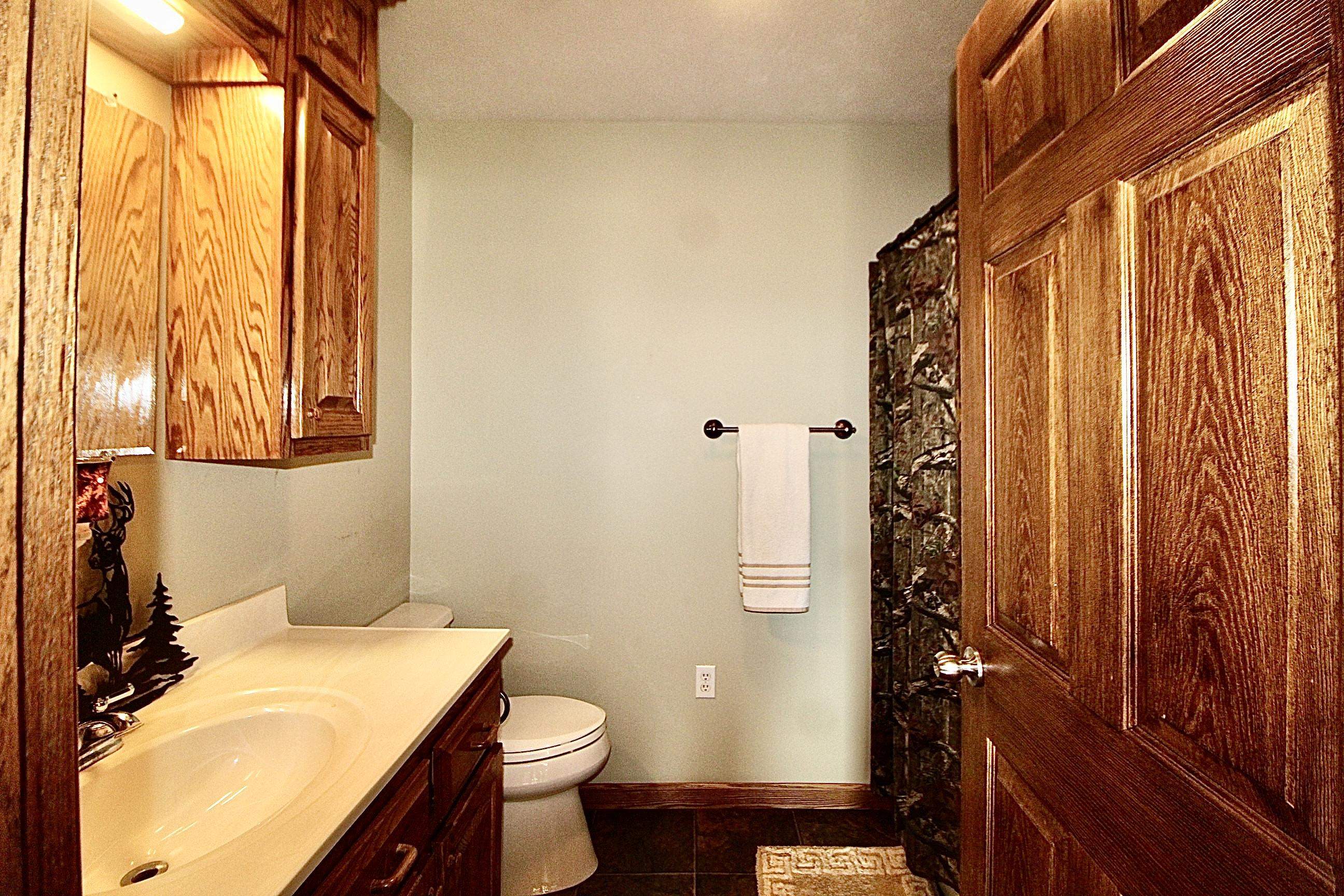 10264 Nazarene Church Road Bridgewater, VA 22812 - Photo 21 of 21 Hall Full-Bath