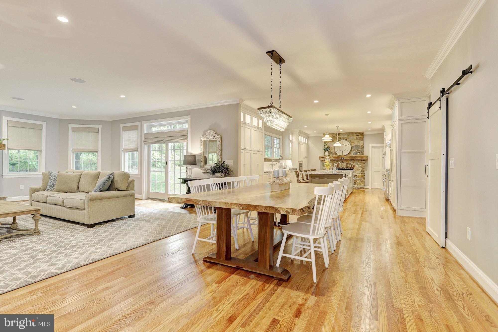 12235 Frederick Road Ellicott City, MD 21042 - Photo 11 of 30 Casual Dining Area
