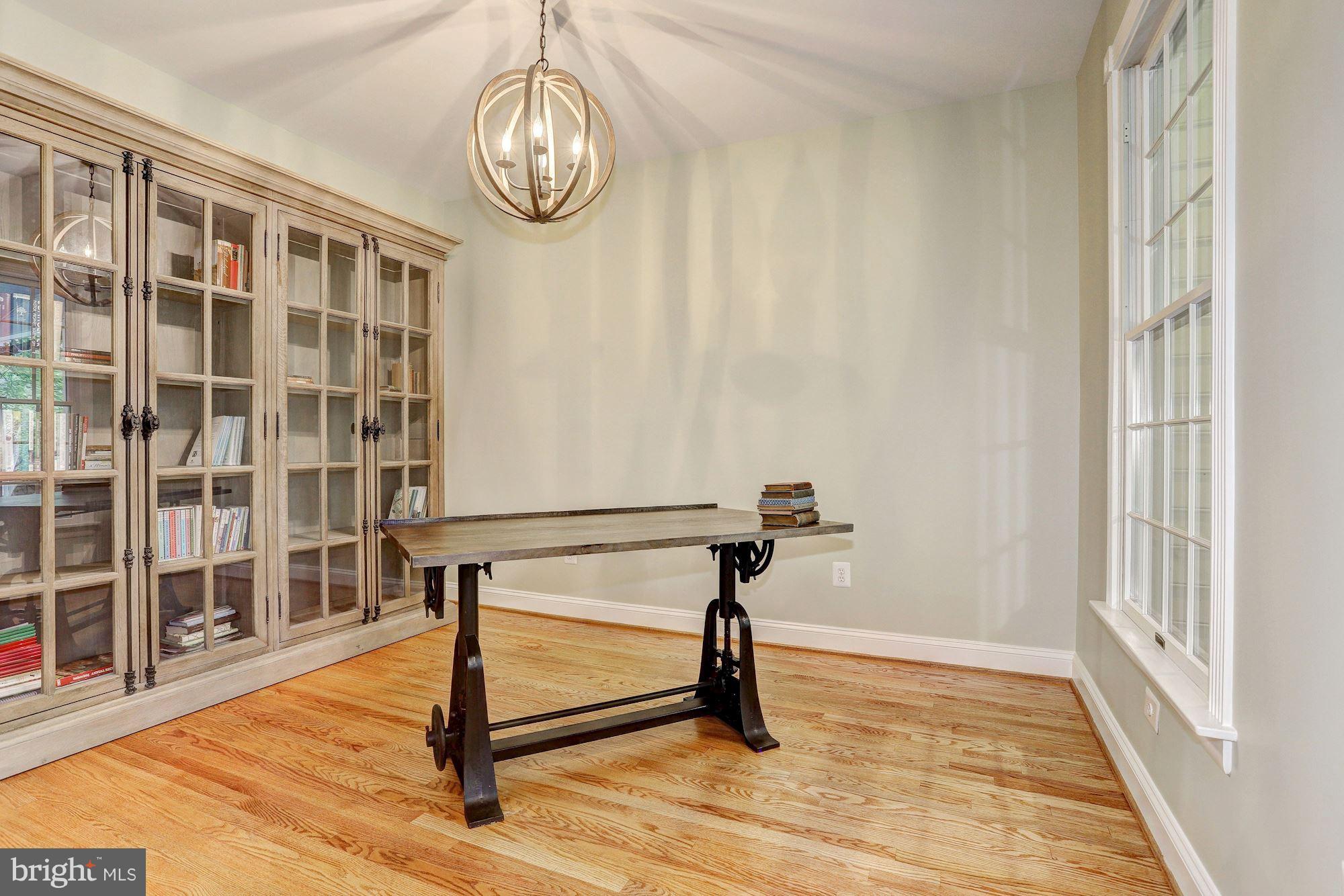 12235 Frederick Road Ellicott City, MD 21042 - Photo 7 of 30 Den/Study