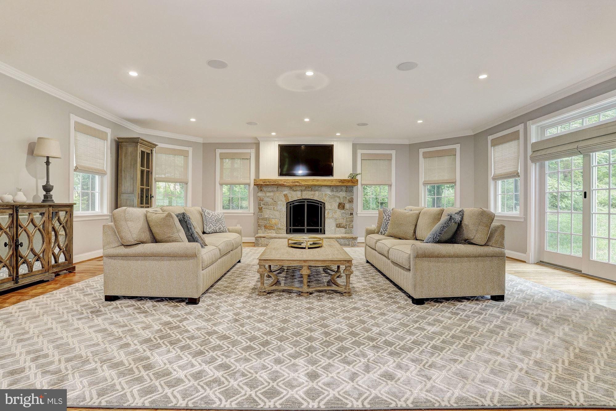 12235 Frederick Road Ellicott City, MD 21042 - Photo 8 of 30 Family Room