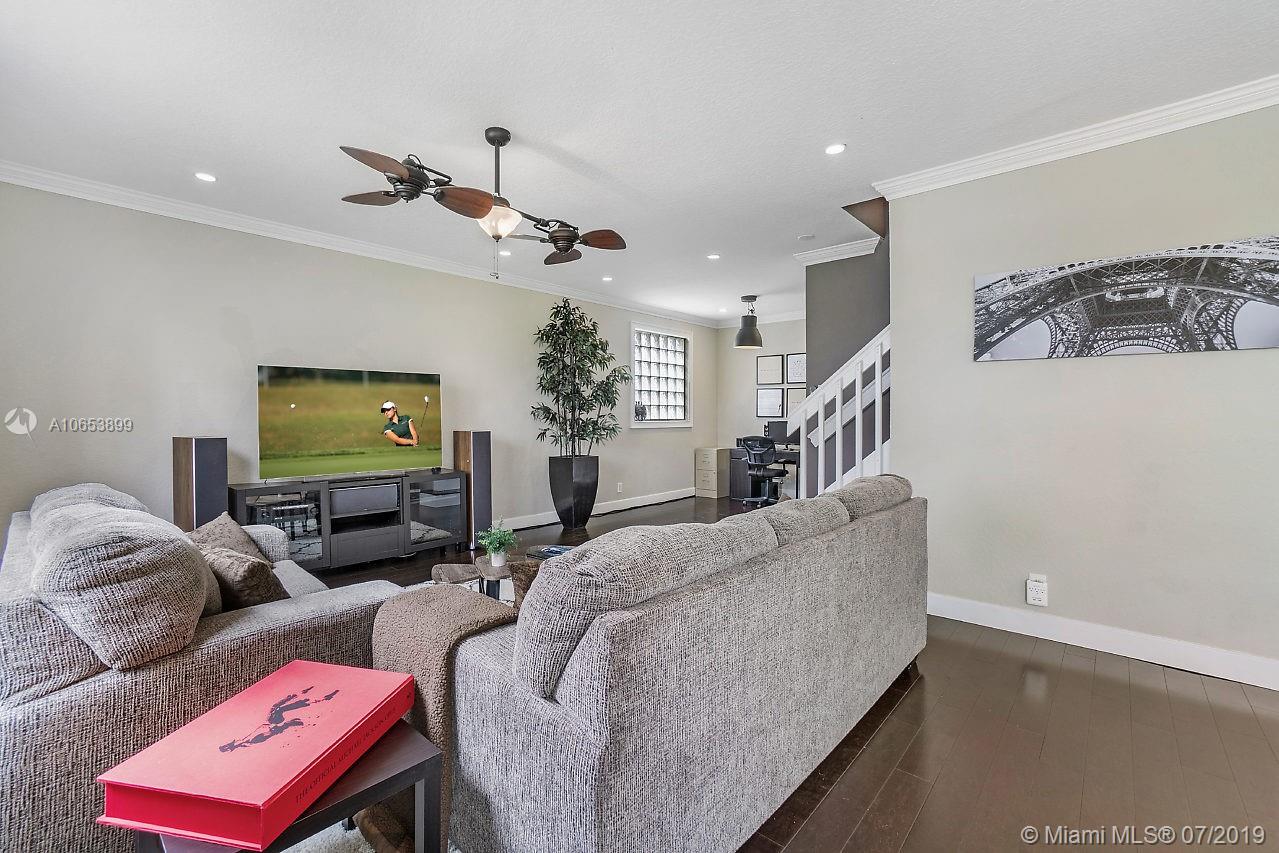 650 Gazetta Way West Palm Beach, FL 33413 - Photo 13 of 35