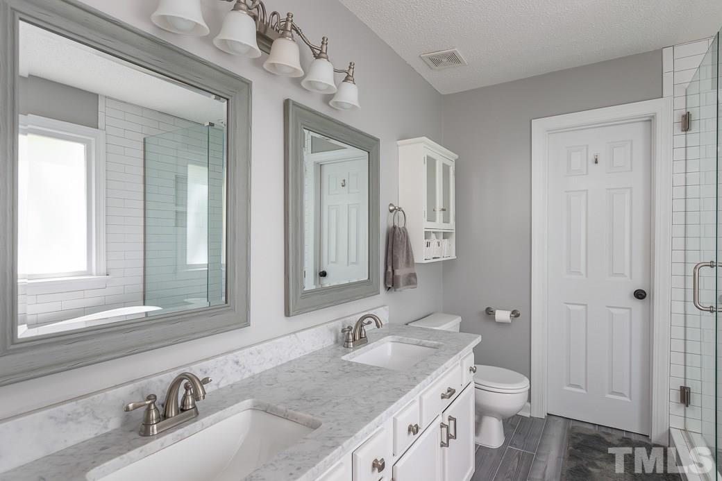 5420 Bakers Mill Road Durham, NC 27707 - Photo 12 of 20 Twin Basins with Granite CT.